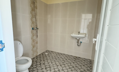 Dijual BU-Turun Harga--Baru Renov Villa Puncak Bogor Lingkungan Asri