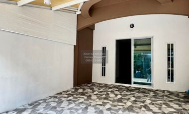 FOR SELL Townhouse/Townhome  Phong Sirichai 1  CX-146981