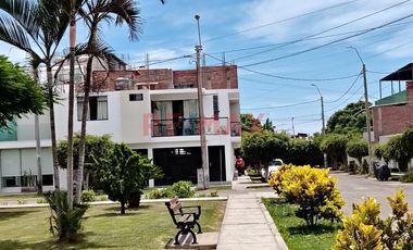 Se Vende Casa En La Alameda Del Marquez En Cañete