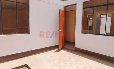 Se Vende Casa En La Alameda Del Marquez En Cañete