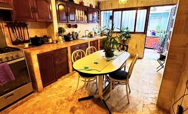 Vives cómodo + generas ingresos: Casa 176 m² con dúplex independiente | Inversión inteligente