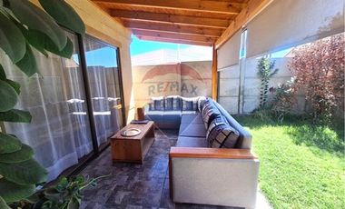 EXCLUSIVA Y HERMOSA CASA EN MACUL ALTO