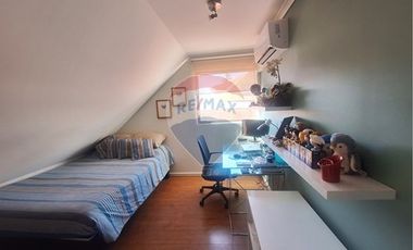 EXCLUSIVA Y HERMOSA CASA EN MACUL ALTO