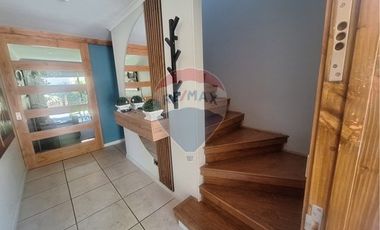 EXCLUSIVA Y HERMOSA CASA EN MACUL ALTO