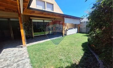 EXCLUSIVA Y HERMOSA CASA EN MACUL ALTO