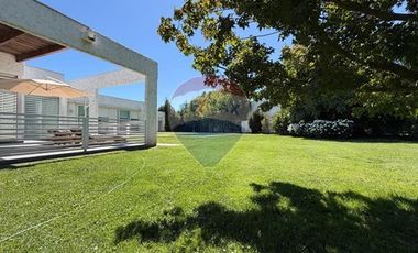 CASA en condominio Club de Golf Los Lirios