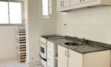 Departamento de 3 ambientes en alquiler , 2ºpiso por escalera, en  Vicente López