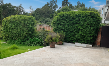 Casa de Lujo en Lomas Altas, CDMX | Vista a la Barranca | 830 m² Terreno