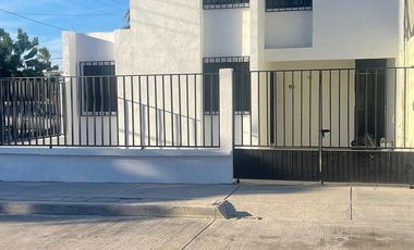 CASA EN RENTA CERCA DE PLAZA FORJADORES