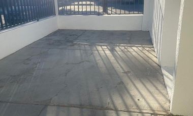 CASA EN RENTA CERCA DE PLAZA FORJADORES