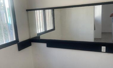 CASA EN RENTA CERCA DE PLAZA FORJADORES