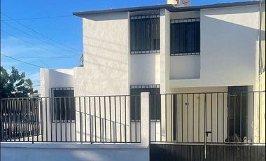 CASA EN RENTA CERCA DE PLAZA FORJADORES