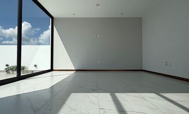 Casa en Venta a Estrenar en Coto, Parques Vallarta