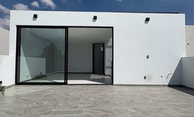 Casa en Venta a Estrenar en Coto, Parques Vallarta