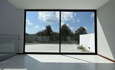 Casa en Venta a Estrenar en Coto, Parques Vallarta