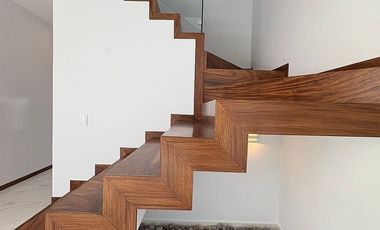 Casa en Venta a Estrenar en Coto, Parques Vallarta