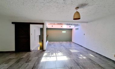 VENTA CASA EN CH SOLO 4 CASAS, AV. SAN BERNABÉ PARTE BAJA,  2 REC.