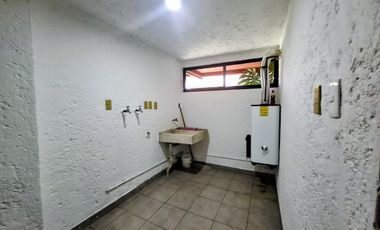 VENTA CASA EN CH SOLO 4 CASAS, AV. SAN BERNABÉ PARTE BAJA,  2 REC.