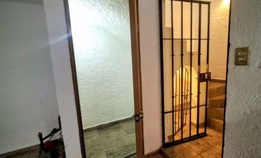 VENTA CASA EN CH SOLO 4 CASAS, AV. SAN BERNABÉ PARTE BAJA,  2 REC.