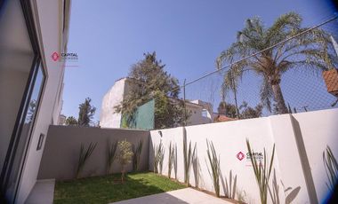 Casa NUEVA de lujo en venta en coto Novaterra Zona Real