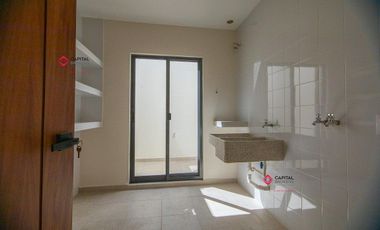 Casa NUEVA de lujo en venta en coto Novaterra Zona Real