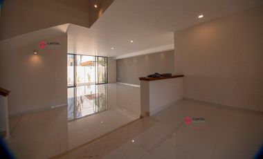 Casa NUEVA de lujo en venta en coto Novaterra Zona Real