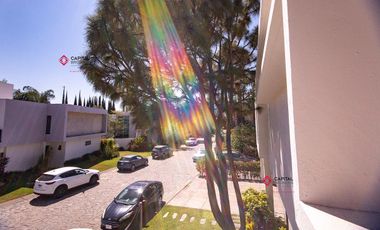 Casa NUEVA de lujo en venta en coto Novaterra Zona Real