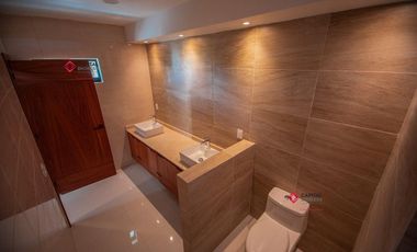 Casa NUEVA de lujo en venta en coto Novaterra Zona Real