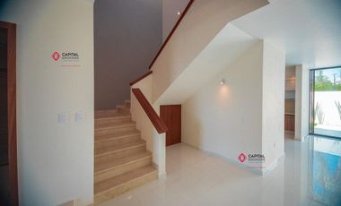 Casa NUEVA de lujo en venta en coto Novaterra Zona Real