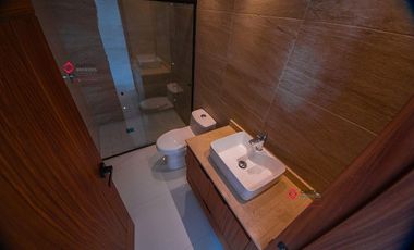 Casa NUEVA de lujo en venta en coto Novaterra Zona Real