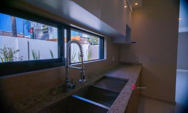 Casa NUEVA de lujo en venta en coto Novaterra Zona Real