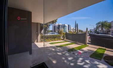 Casa NUEVA de lujo en venta en coto Novaterra Zona Real