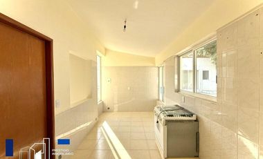VENTA DE CASA EN CUERNAVACA CON ALBERCA