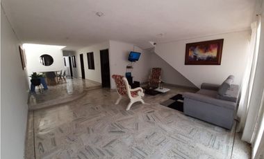 Casa bifamiliar con terraza en venta | Barrio Petruc - Palmira, Valle