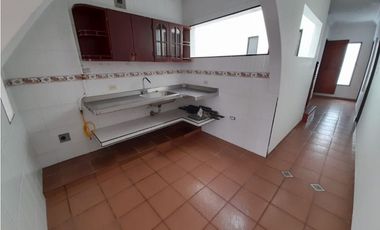 Casa bifamiliar con terraza en venta | Barrio Petruc - Palmira, Valle