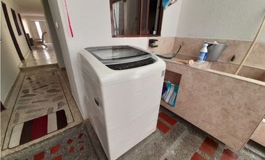 Casa bifamiliar con terraza en venta | Barrio Petruc - Palmira, Valle