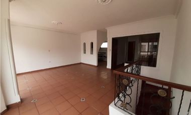 Casa bifamiliar con terraza en venta | Barrio Petruc - Palmira, Valle