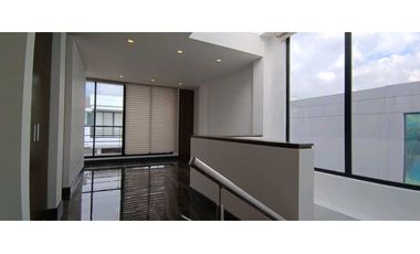 Casa en arriendo con Cota Condominio Summer Hill $6.000.000