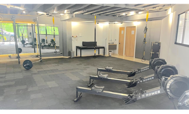 Venta local en El Retiro, rentando y en mall exclusivo.