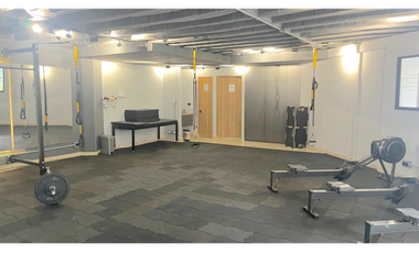 Venta local en El Retiro, rentando y en mall exclusivo.