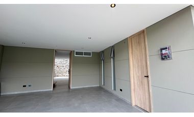 CASA EN UNIDAD CERRADA SECTOR GUALANDAY SMG