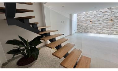 CASA EN UNIDAD CERRADA SECTOR GUALANDAY SMG