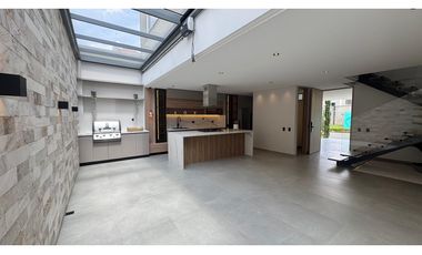 CASA EN UNIDAD CERRADA SECTOR GUALANDAY SMG