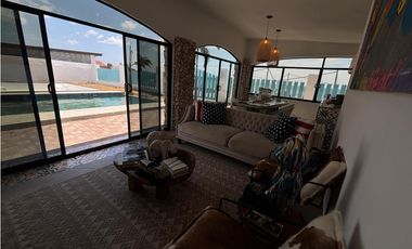 GORGONA / PLAYA MALIBU / 910M / 2 HABITACIONES / FRENTE AL MAR