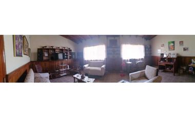 VENDO CASA EN TERRENO  COMERCIAL DE 2383M2 SANTIAGO