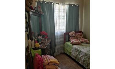 VENDO CASA EN TERRENO  COMERCIAL DE 2383M2 SANTIAGO