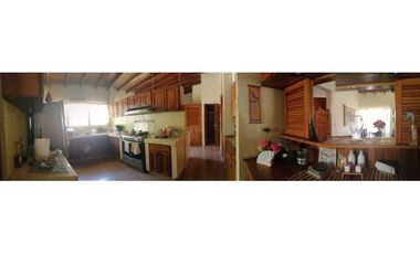 VENDO CASA EN TERRENO  COMERCIAL DE 2383M2 SANTIAGO