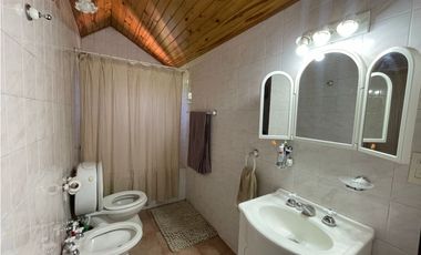 Espectacular Lote En Valeria Del Mar, Parquizado y cercano al mar.