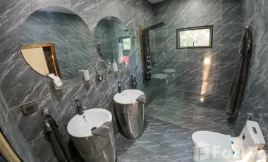 6 Bedroom Villa for sale in Na Hua Bo, Sakon Nakhon