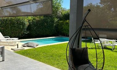 Casa en venta en Altos de Hudson II